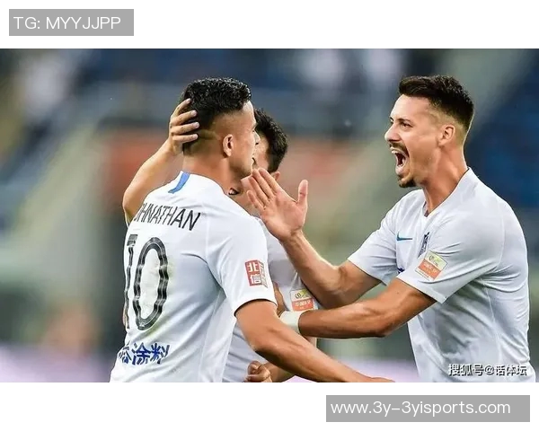 希腊足坛父子教练同日下课球队排名尴尬倒数第二和第三 希腊足坛父子教练同日下课球队排名尴尬倒数第二和第三