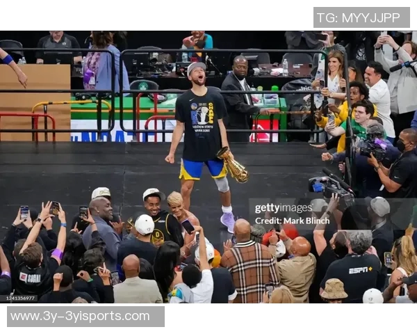 勇士新赛季夺冠概率仅38你对他们的前景怎么看 勇士新赛季夺冠概率仅38你对他们的前景怎么看